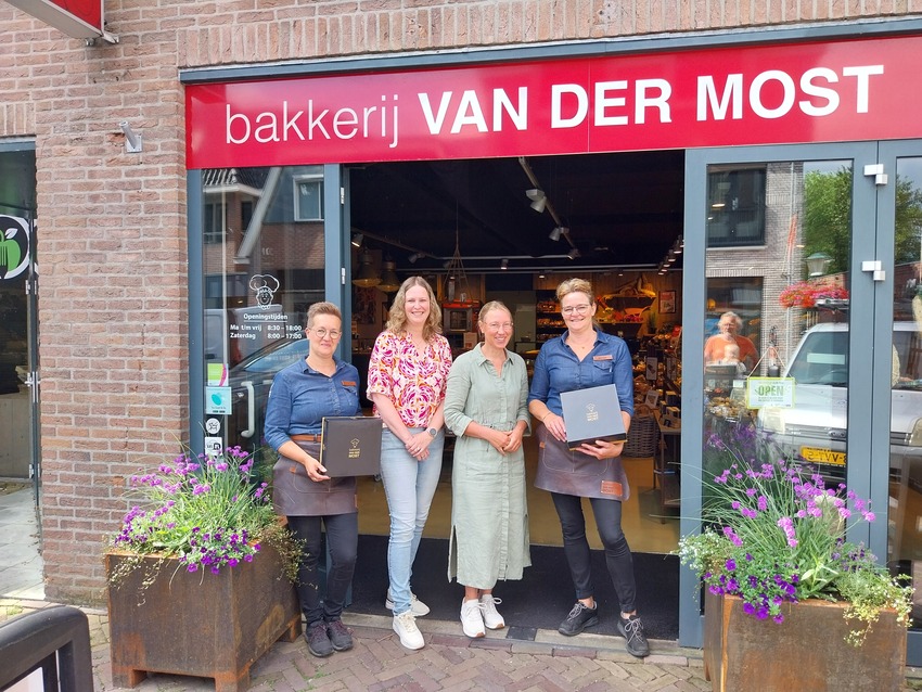 Maak iemand blij met een gratis gebakje! Maak iemand blij met een gratis gebakje!